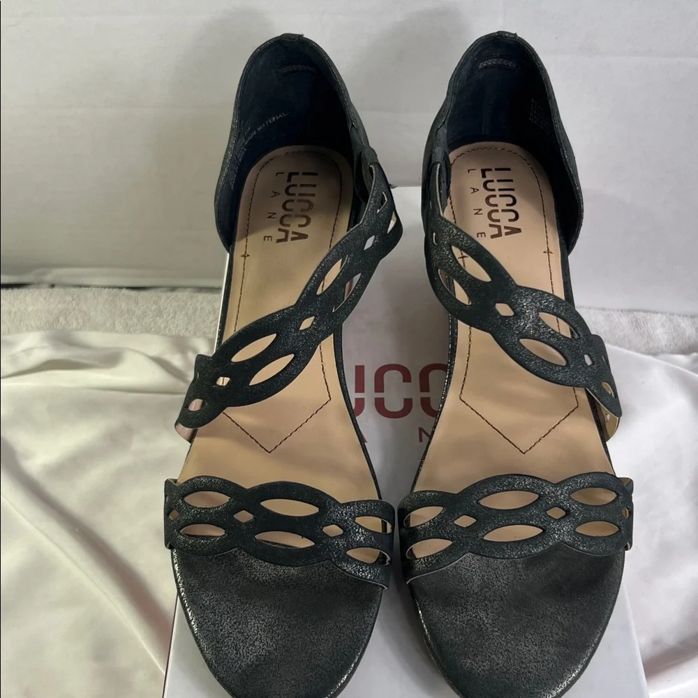 Lucca Lane Women's‎ Evan Black Wedge Sandals Size 10M New in Box Summer